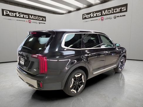 Used 2025 Kia Telluride S AWD/4WD image 5