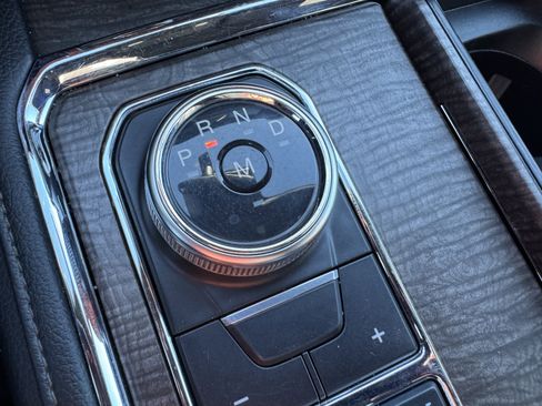 Used 2019 Ford Expedition Limited w/ Equipment Group 302A image 29