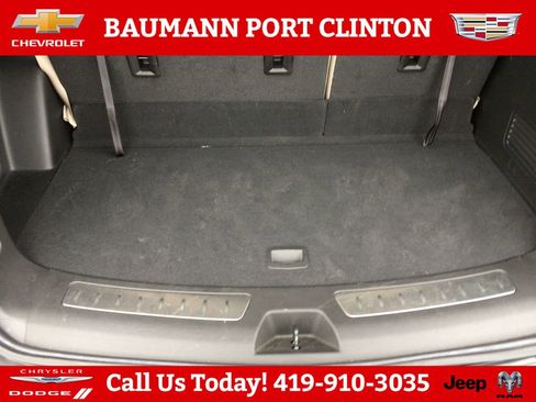 Used 2024 Buick Enclave Essence w/ Sport Touring Edition AWD/4WD image 7