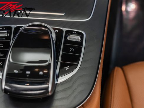 Used 2023 Mercedes-Benz E 450 4MATIC Cabriolet image 50