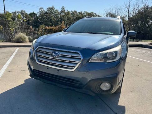 Used 2017 Subaru Outback 2.5i Premium image 4