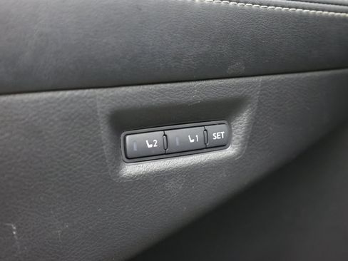 Used 2017 Nissan Murano Platinum w/ Platinum Technology Package FWD image 18