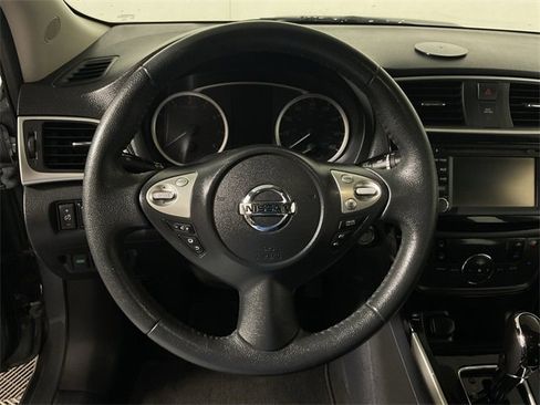Used 2018 Nissan Sentra SL image 23