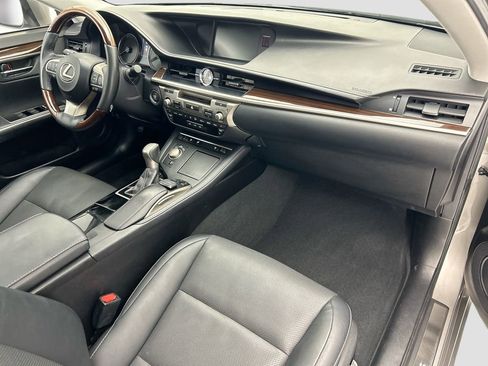 Used 2017 Lexus ES 350 image 16