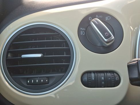 Used 2019 Volkswagen Beetle 2.0T Final Edition SEL image 23