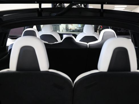 Used 2020 Tesla Model X Long Range AWD/4WD image 53