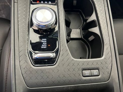 Used 2024 Jeep Wagoneer Launch Edition AWD/4WD image 55