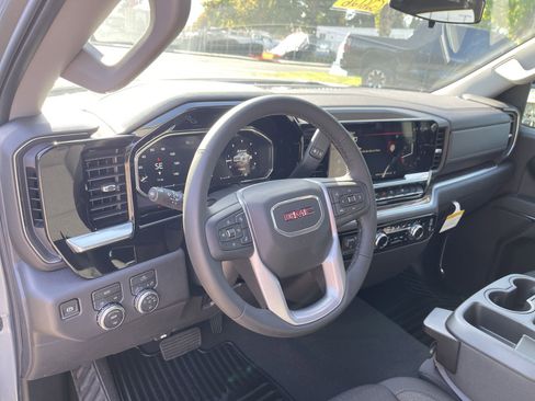 New 2026 GMC Sierra 1500 Elevation image 43