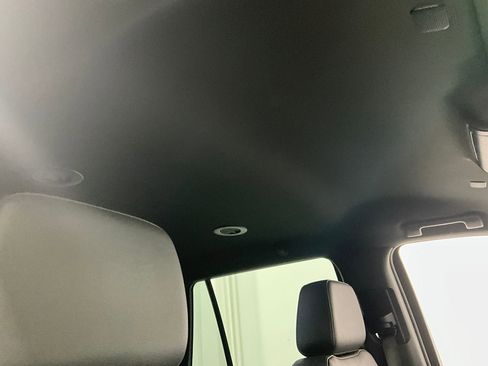 Used 2021 Chevrolet Tahoe Z71 image 21