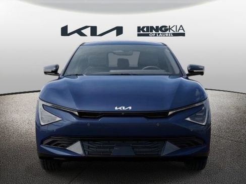 New 2026 Kia EV6 Wind RWD image 2