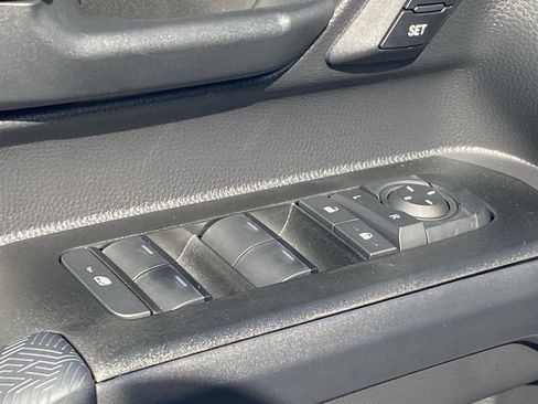 Certified 2025 Toyota 4Runner TRD Off-Road Premium AWD/4WD image 19