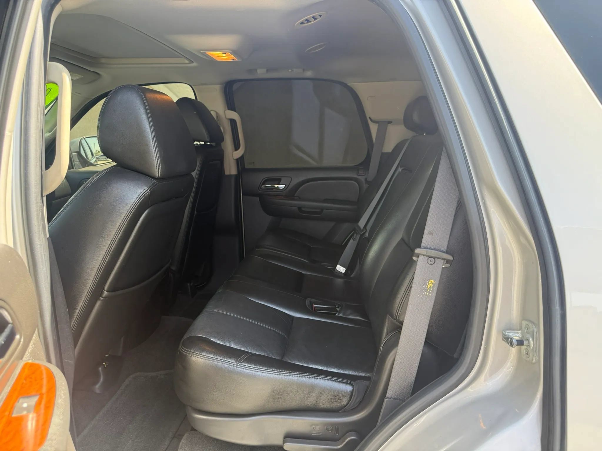 Used 2007 GMC Yukon SLT w/ SLT Preferred Equipment Group RWD image 9