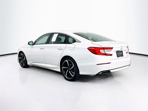 Used 2018 Honda Accord Sport image 5