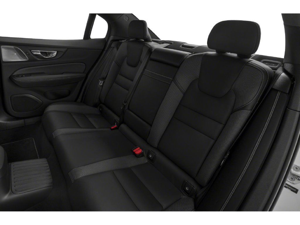 Used 2022 Volvo S60 T8 R-Design AWD/4WD image 8
