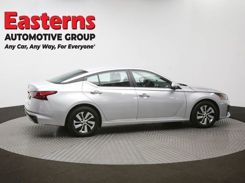 Used 2023 Nissan Altima 2.5 S FWD image 42