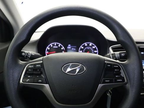 Used 2019 Hyundai Accent SE FWD image 16