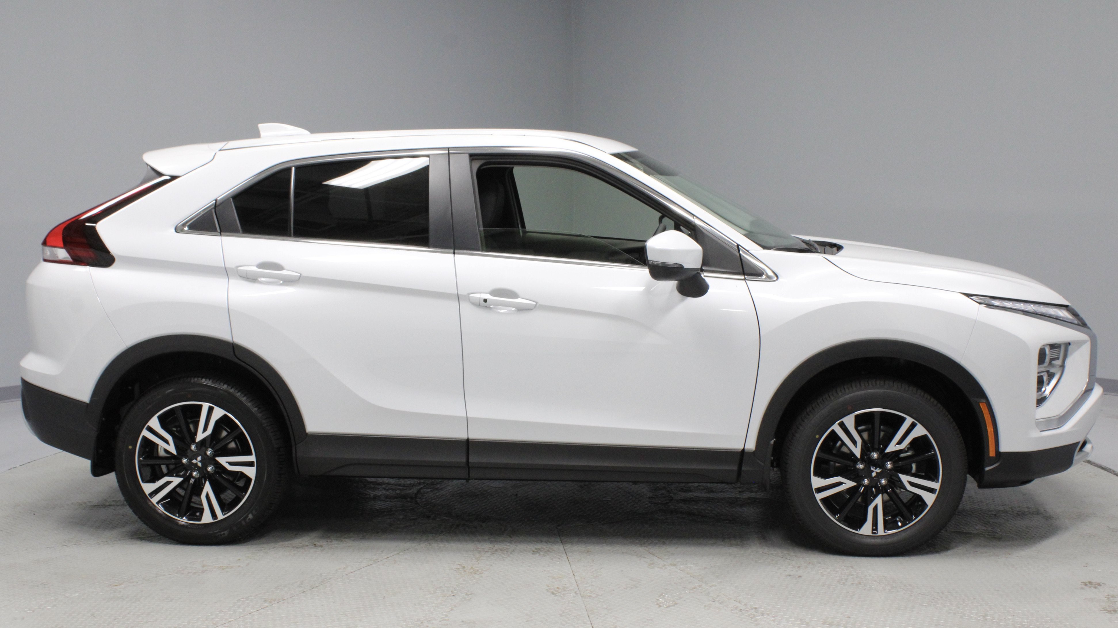 New 2026 Mitsubishi Eclipse Cross SE AWD/4WD image 9