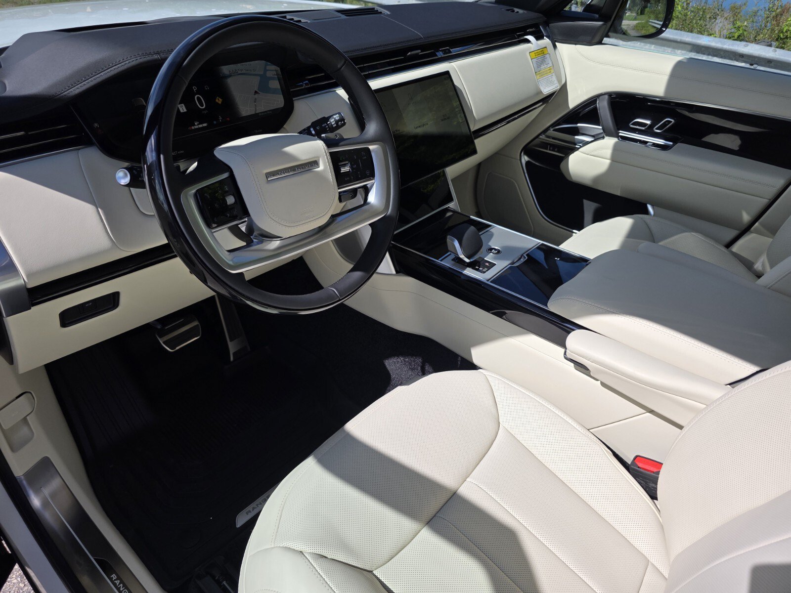 New 2026 Land Rover Range Rover SE AWD/4WD image 10