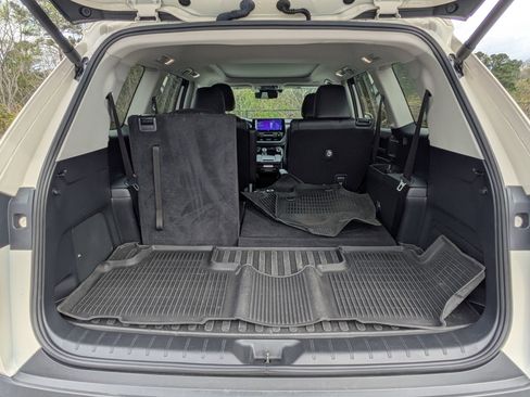 Used 2024 Toyota Grand Highlander Platinum image 26