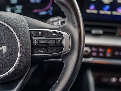 Used 2023 Kia Sportage EX image 31