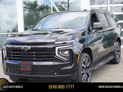 Used 2025 Chevrolet Suburban RST w/ Comfort Package image 1