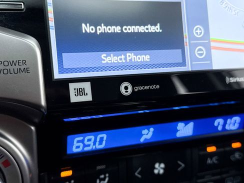 Used 2022 Toyota 4Runner Limited image 7