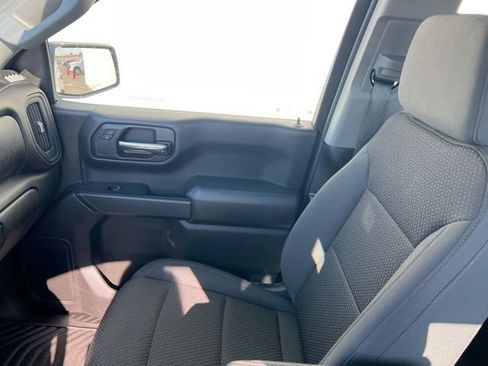 Used 2024 GMC Sierra 1500 Pro w/ X31 Off-Road Package image 11