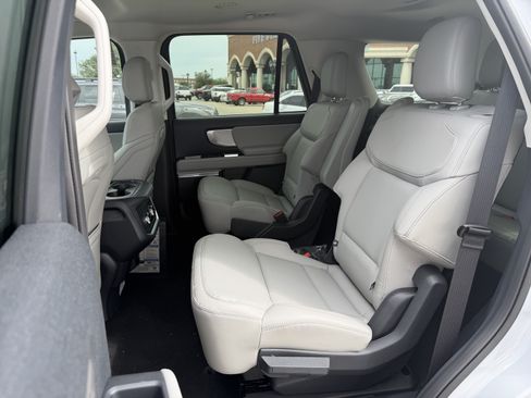 New 2026 Ford Expedition Active RWD image 22