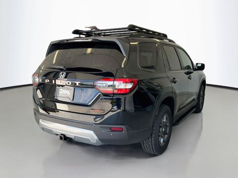 New 2026 Honda Pilot TrailSport image 13