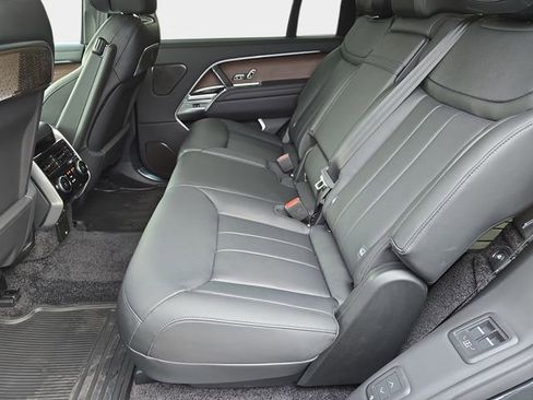 New 2026 Land Rover Range Rover Long Wheelbase Autobiography AWD/4WD image 14
