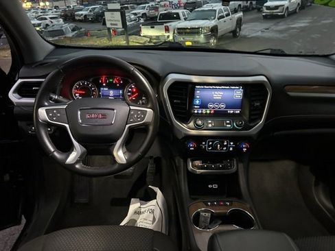 Used 2020 GMC Acadia SLE image 21