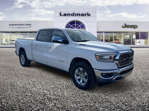Used 2024 RAM 1500 Laramie AWD/4WD image 1