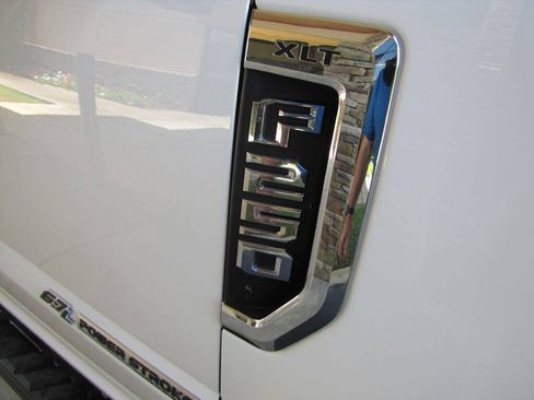 Used 2022 Ford F250 XLT w/ XLT Value Package AWD/4WD image 24