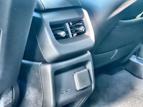 New 2026 Cadillac Optiq Luxury 1 image 34