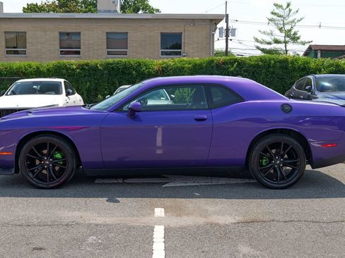 Used 2018 Dodge Challenger SXT w/ Blacktop Package RWD image 4