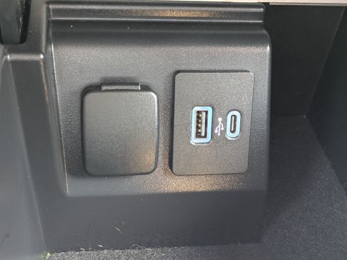 Used 2023 Ford Explorer ST w/ Equipment Group 401A AWD/4WD image 32