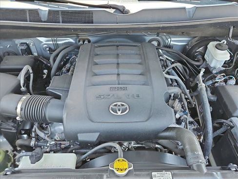 Used 2014 Toyota Tundra SR5 w/ TRD Off Road Package AWD/4WD image 30