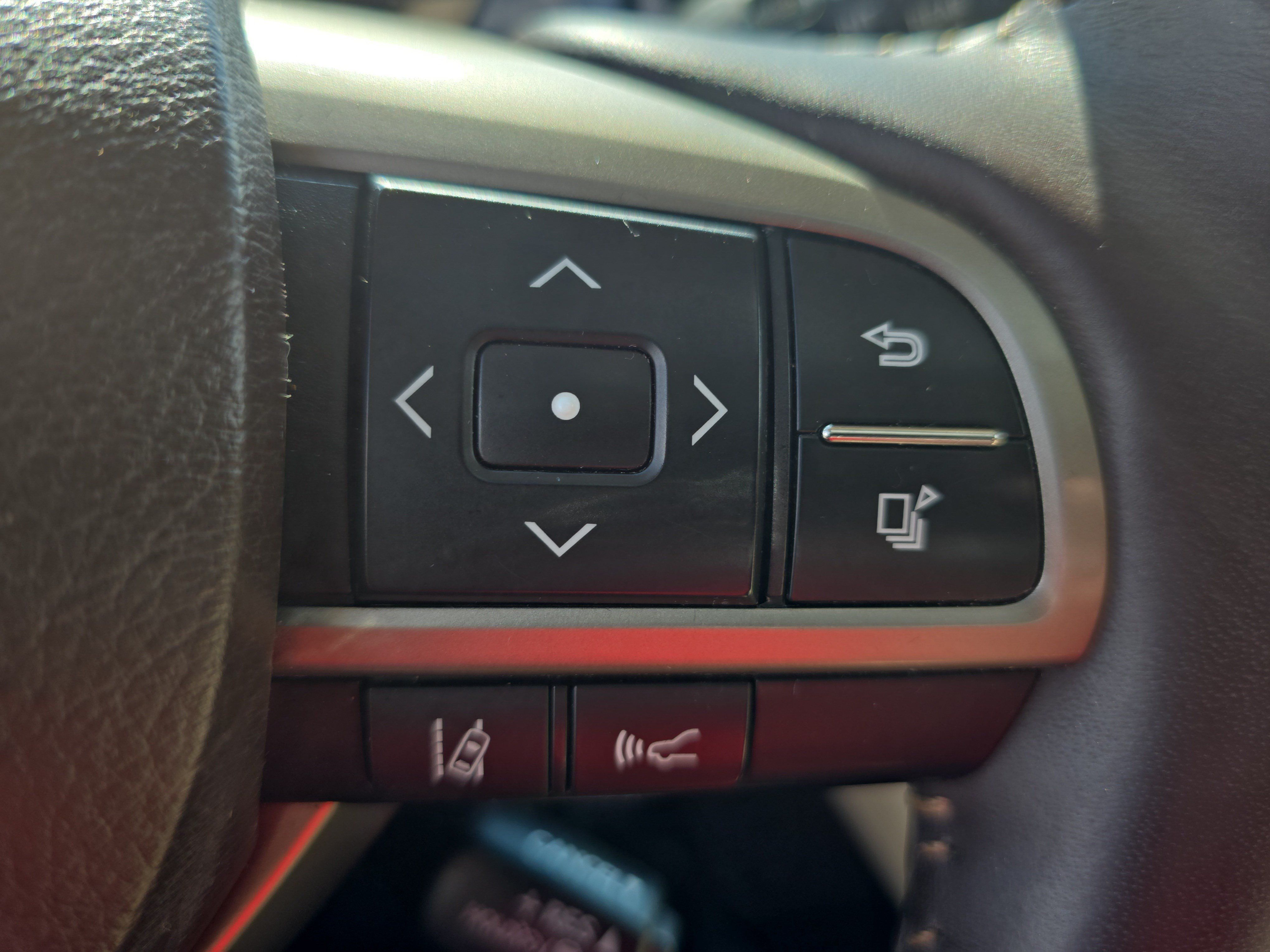 Used 2018 Lexus RX 350 AWD w/ Premium Package image 17