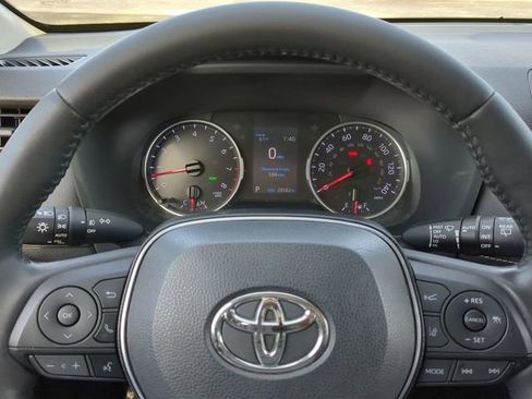 Used 2019 Toyota RAV4 XLE w/ Convenience Package image 34
