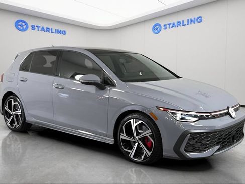 Used 2025 Volkswagen GTI SE FWD image 15