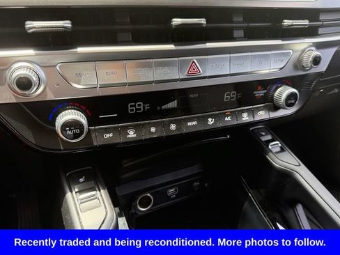 Used 2024 Kia Telluride S AWD/4WD image 28