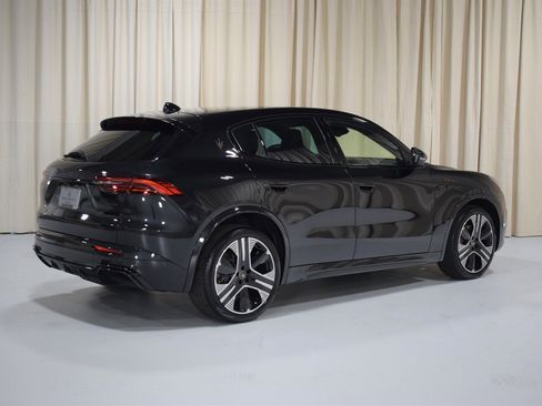 New 2025 Maserati Grecale Folgore image 12