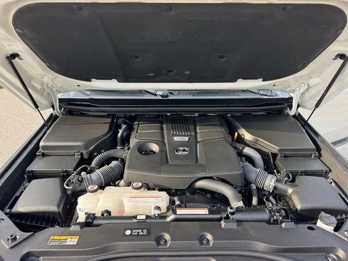 Certified 2024 Lexus GX 550 image 19