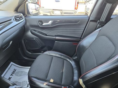 Certified 2023 Ford Escape ST-Line w/ Tech Pack #1 image 16