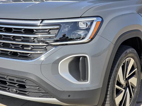 New 2026 Volkswagen Atlas SE FWD image 7