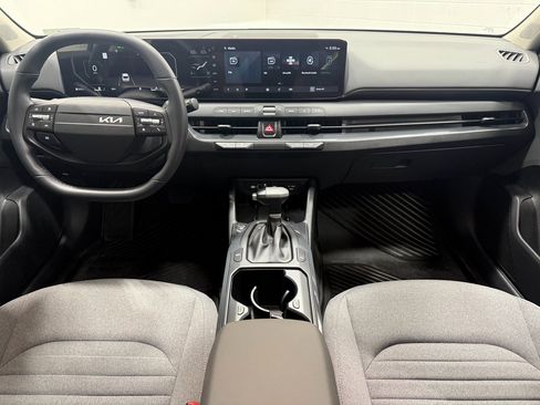 Used 2025 Kia K4 EX image 38