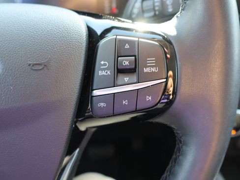 Used 2024 Ford Escape Active image 17