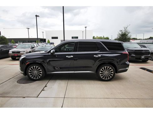 Used 2023 Hyundai Palisade Calligraphy w/ Cargo Package FWD image 6