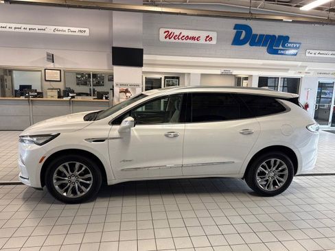 Used 2023 Buick Enclave Avenir w/ Avenir Technology Package AWD/4WD image 6