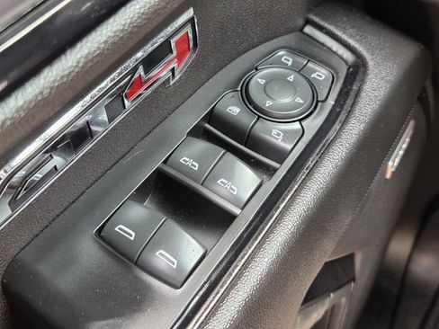 Used 2023 GMC Sierra 1500 AT4 w/ Technology Package AWD/4WD image 31